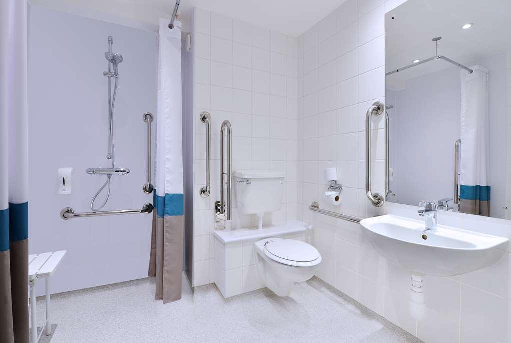 Mercure London Gatwick Airport Horley Room photo