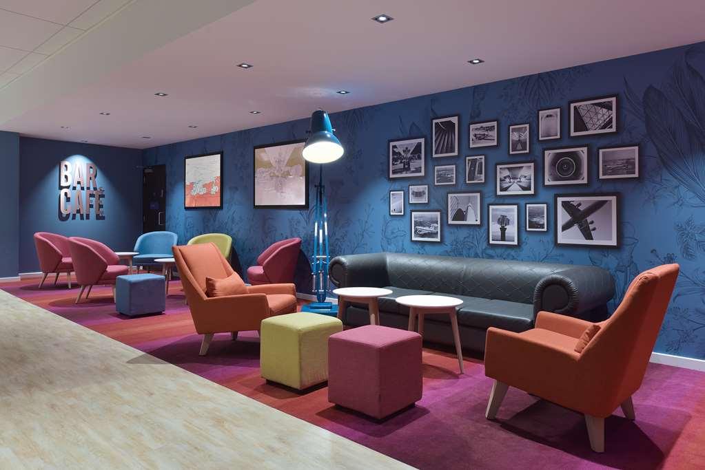 Mercure London Gatwick Airport Horley Restaurant photo
