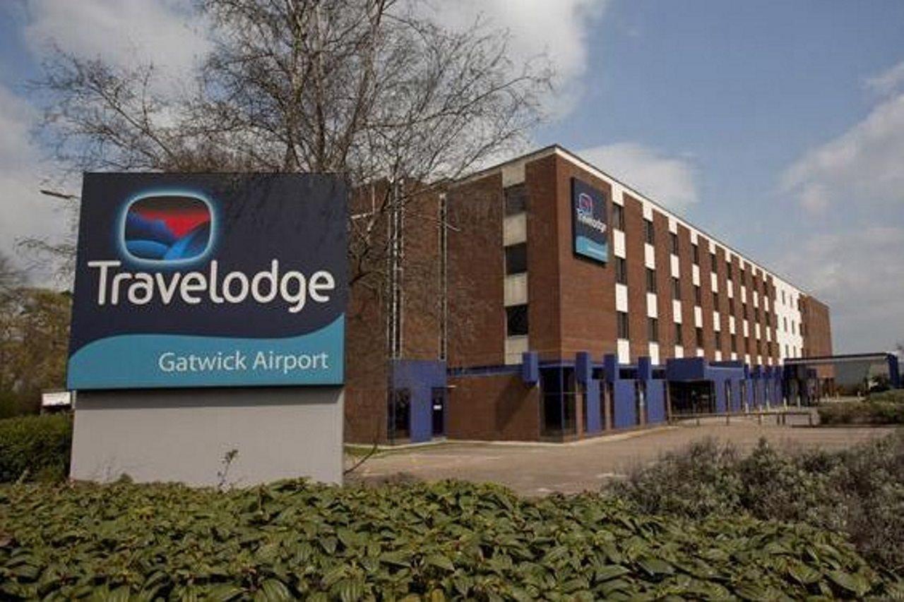 Mercure London Gatwick Airport Horley Exterior photo