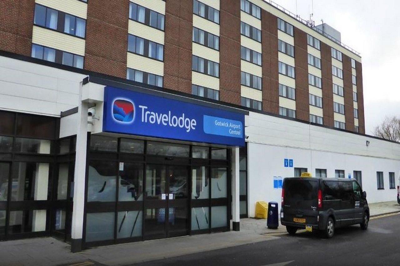 Mercure London Gatwick Airport Horley Exterior photo